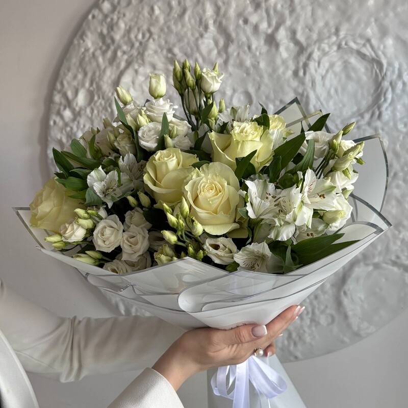 Букет с эустомой