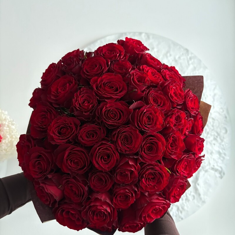 Букет красных роз