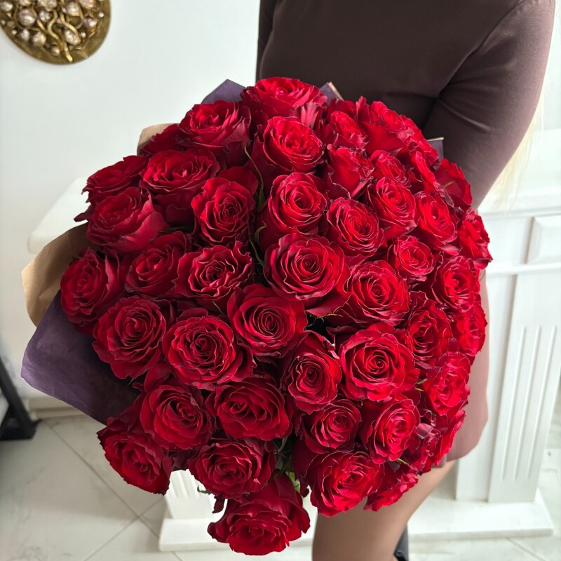 Букет красных роз