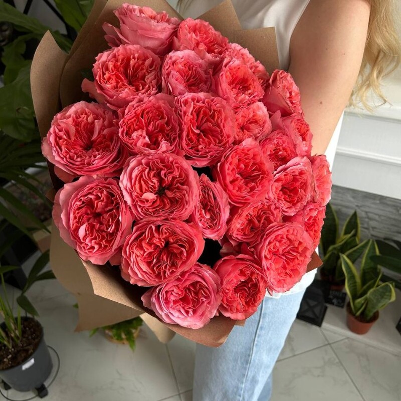 Букет коралловых роз