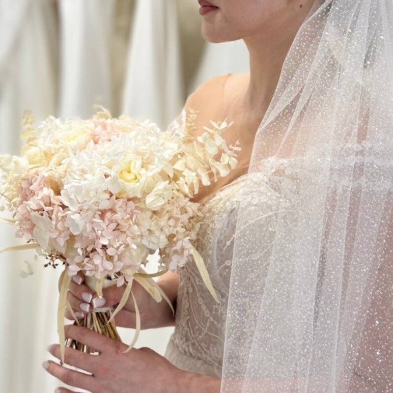 Букет невесты  из стабилизированных цветов