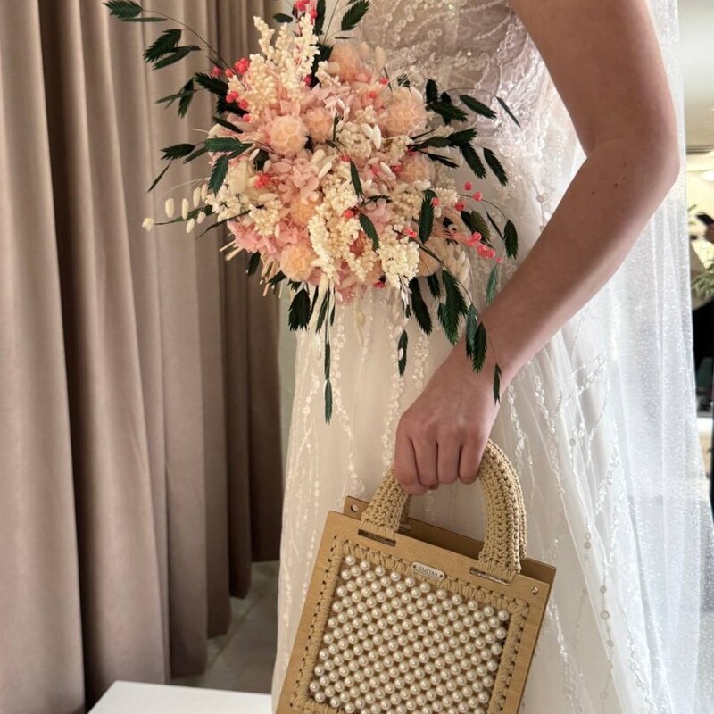 Букет невесты  из стабилизированных цветов #1