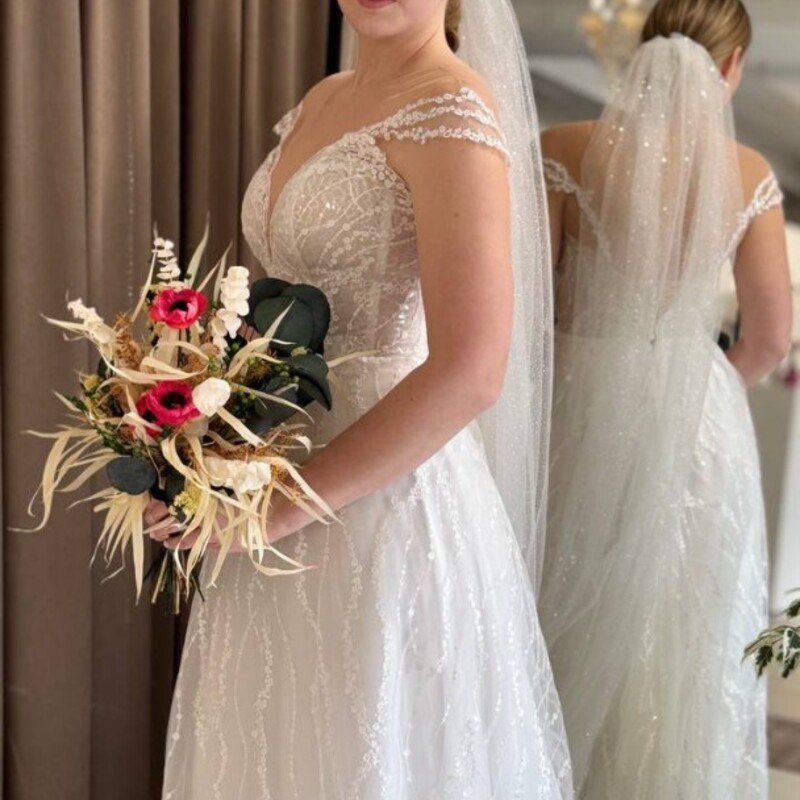 Букет невесты  из стабилизированных цветов c маками #2