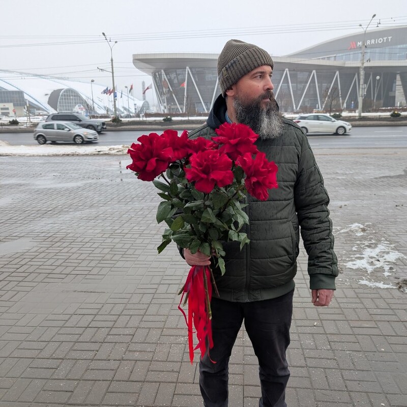 Роза французская красная