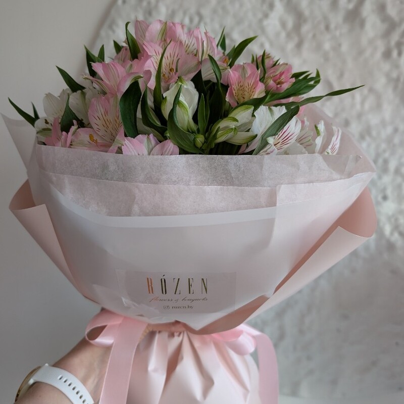 Букет альстромерий 