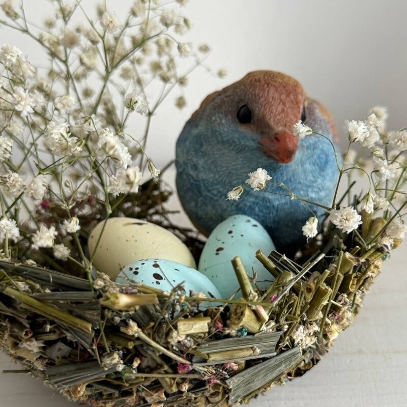 Композиция с птичкой в гнездышке