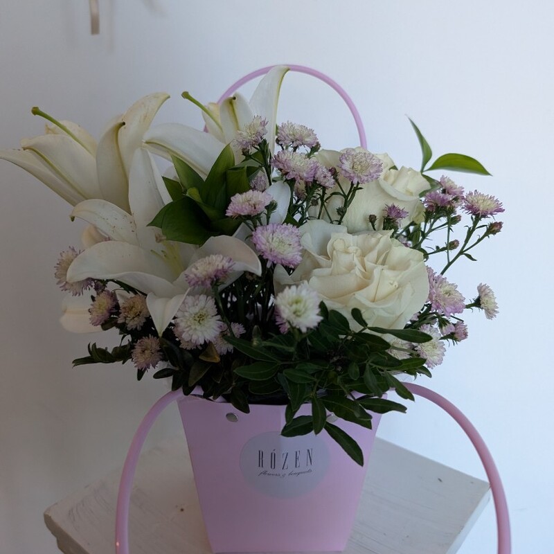 Сумочка с лилиями