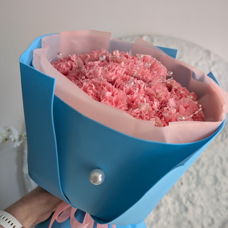 Розовые диантусы